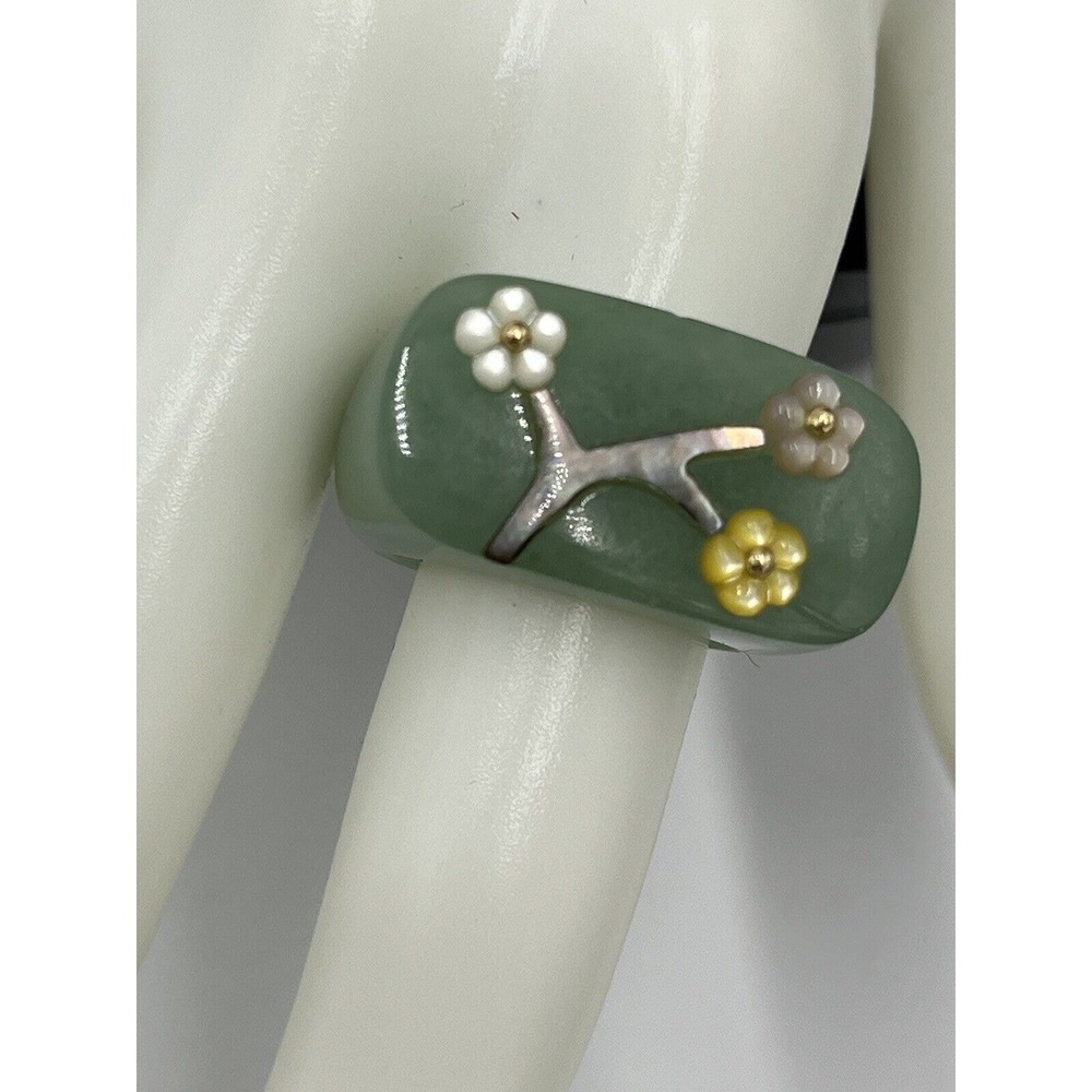 Jade Natural Icy Green Jadeite and MOP Flower Saddle Beautiful 14k Ring Sz 7.5-8 - Picture 3 of 13